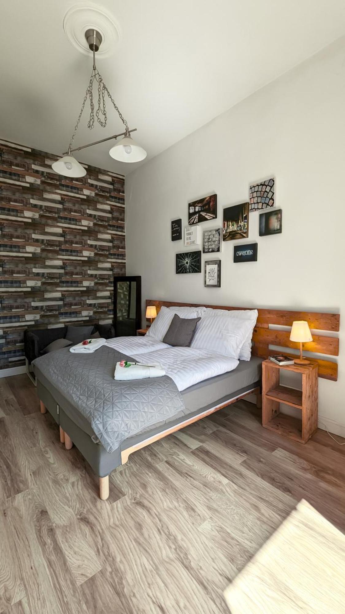 3 Room Apartment In The Beautiful Street Budapest Exterior photo