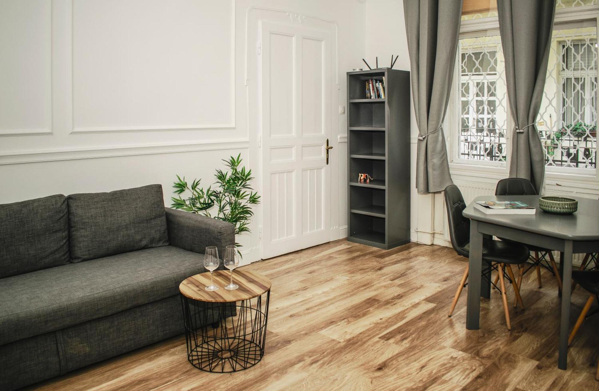 3 Room Apartment In The Beautiful Street Budapest Exterior photo