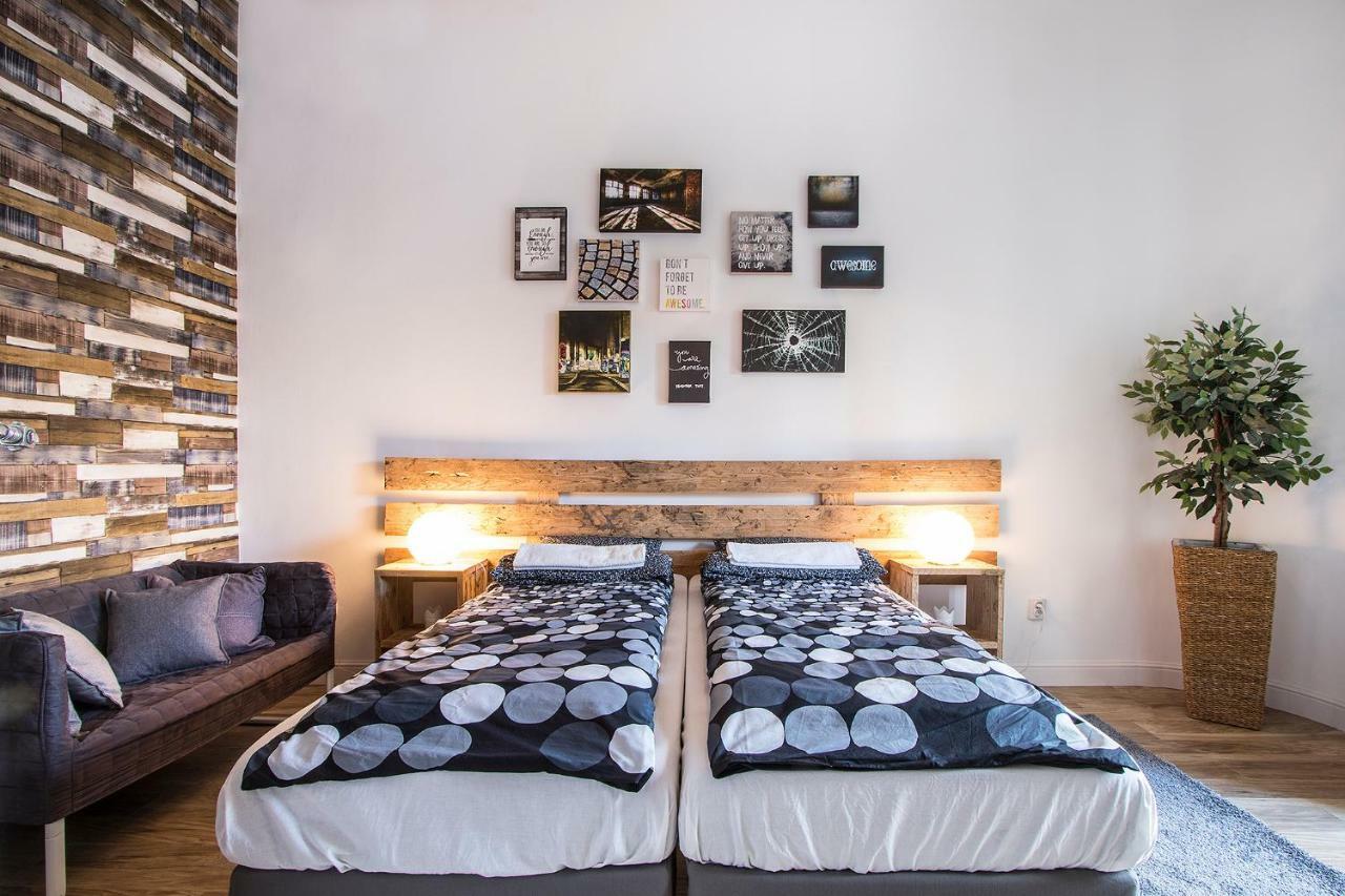 3 Room Apartment In The Beautiful Street Budapest Exterior photo